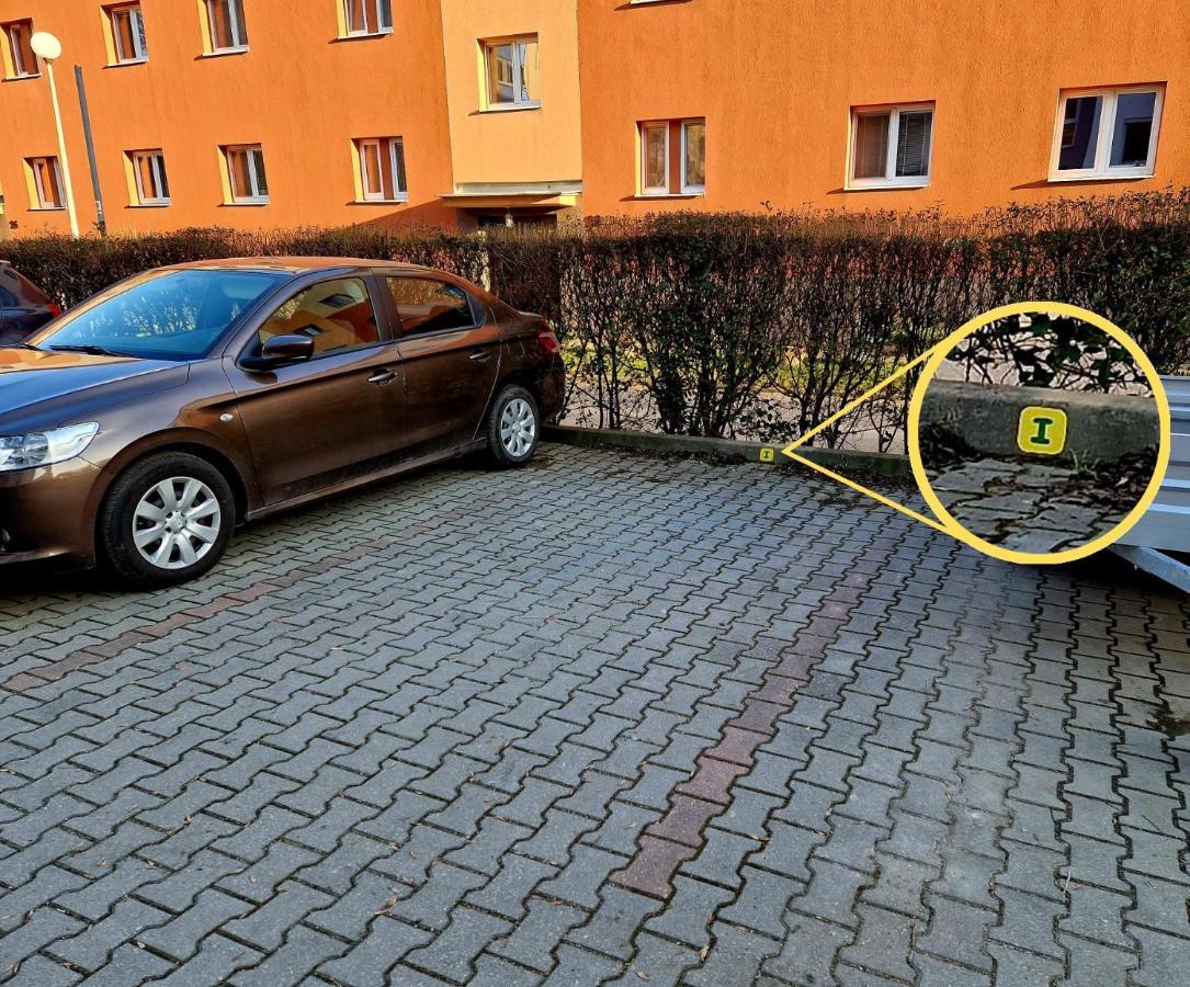 Slnecny Byt V Blizkosti Historickeho Centra Trenčín Dış mekan fotoğraf